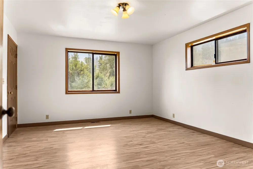 905 Schulz Lane Twisp, WA 98856