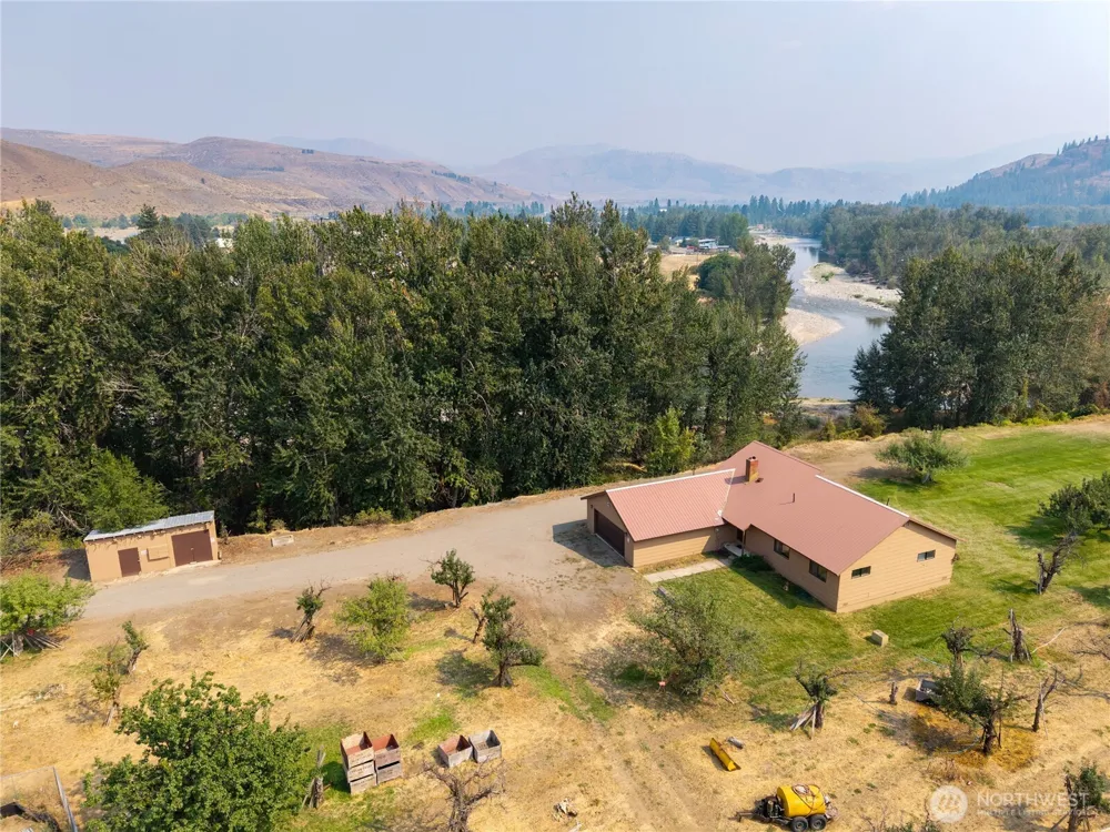 905 Schulz Lane Twisp, WA 98856