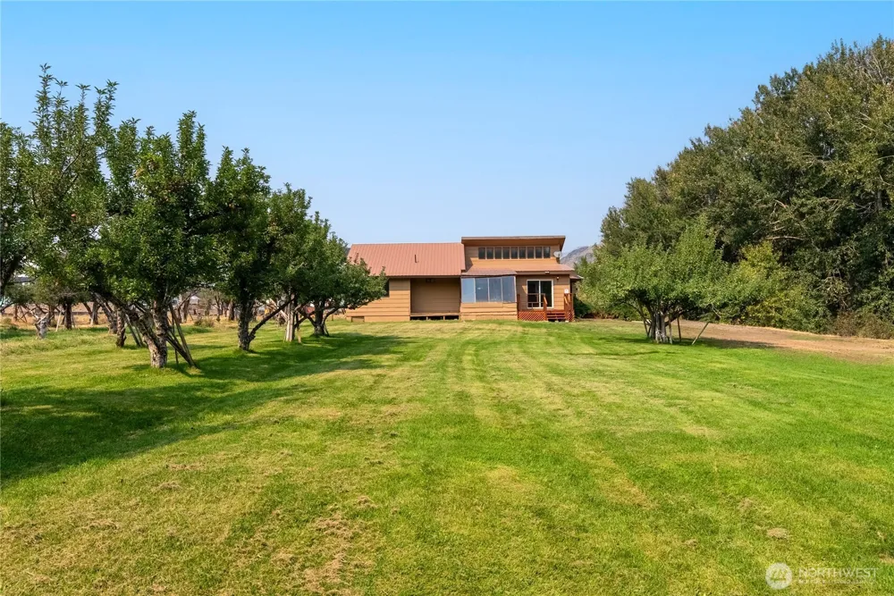 905 Schulz Lane Twisp, WA 98856