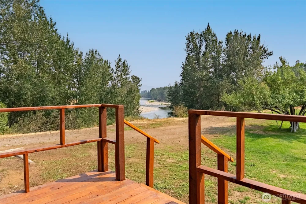905 Schulz Lane Twisp, WA 98856