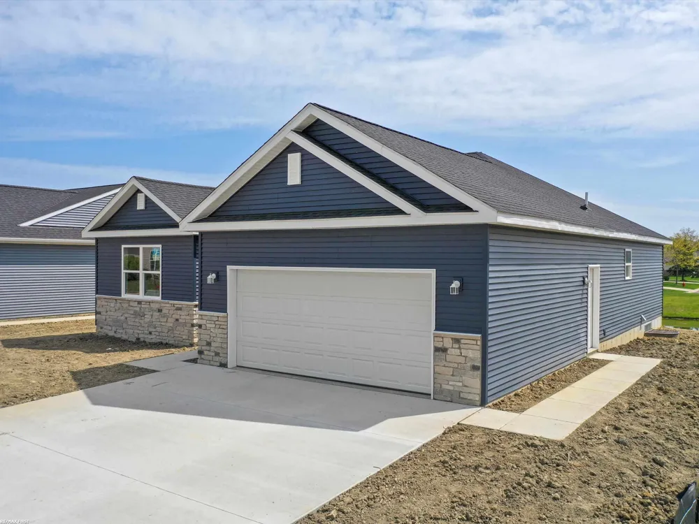 70618 Sunny Brook Lane Richmond City, MI 48062