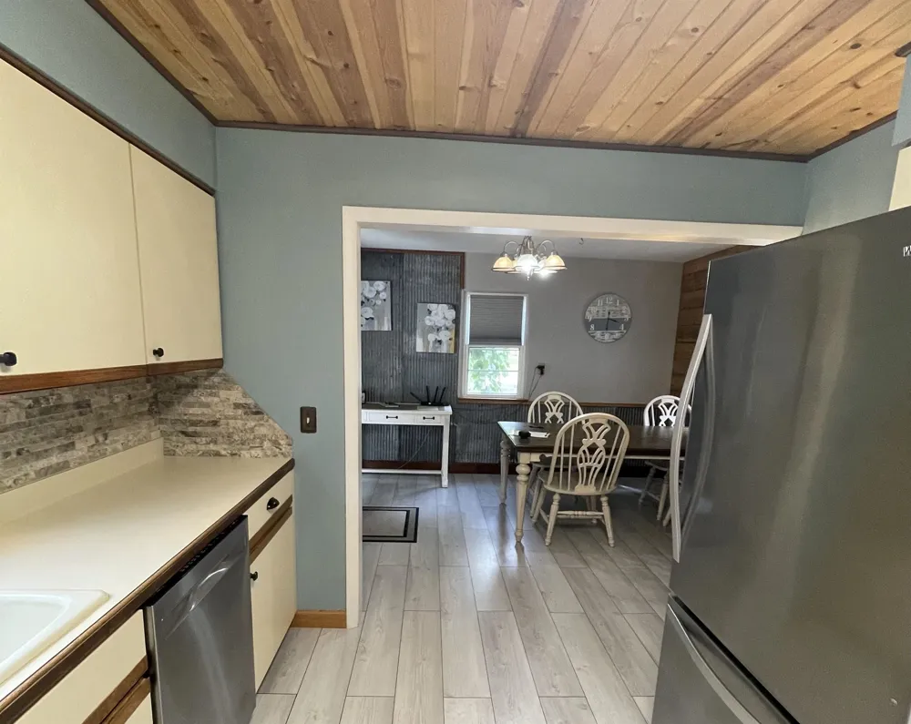 1202 W Oliver Street Owosso City, MI 48867