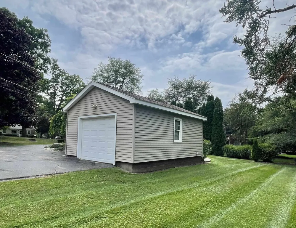 1202 W Oliver Street Owosso City, MI 48867