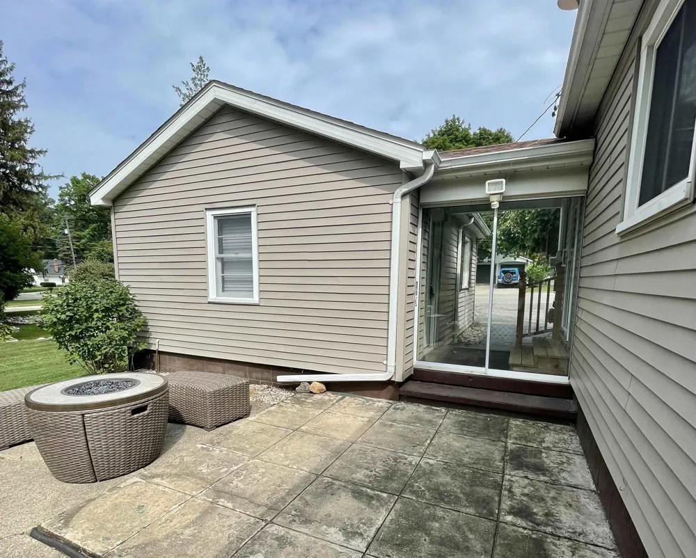 1202 W Oliver Street Owosso City, MI 48867