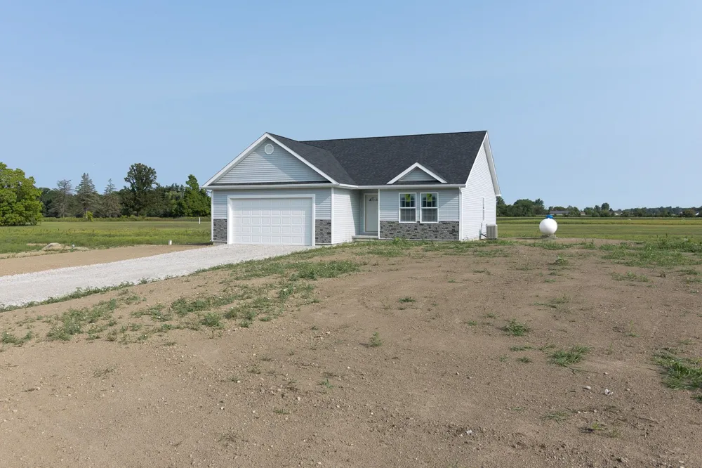 10428 Carroll Road Columbus Township, MI 48063