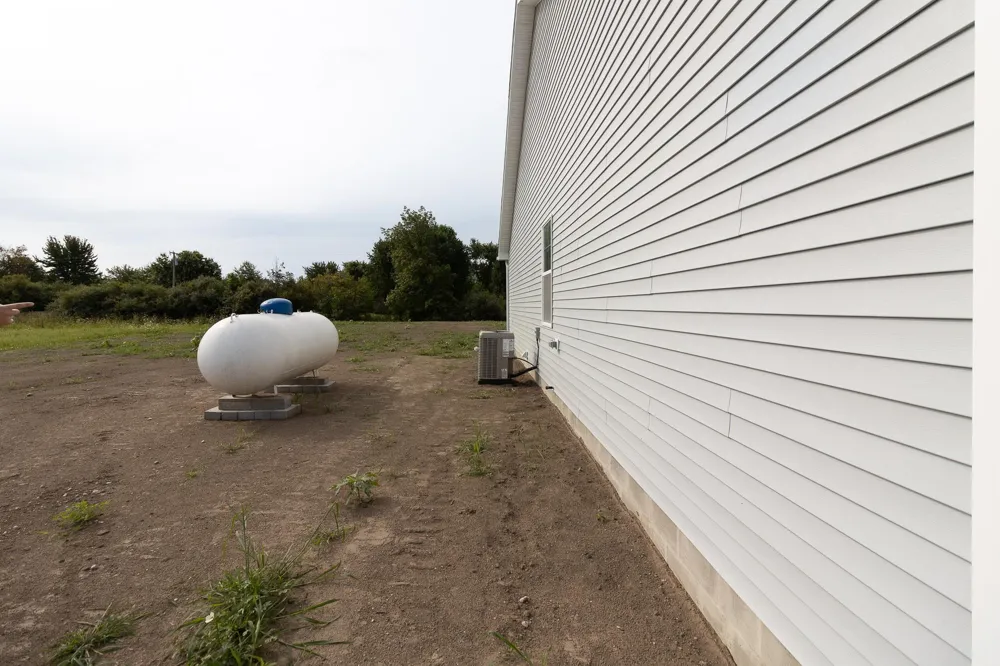 10428 Carroll Road Columbus Township, MI 48063