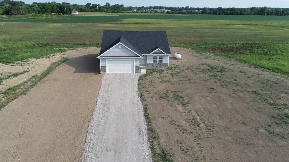 10428 Carroll Road Columbus Township, MI 48063