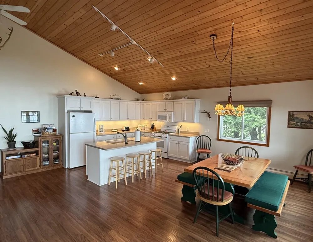 6921 Orchard Beach Drive Benton Township, MI 49721