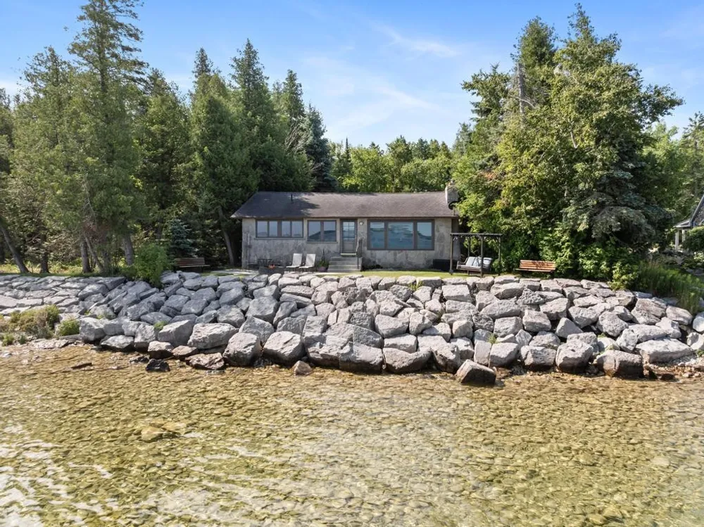 1308 Wenniway Wawatam Township, MI 49701