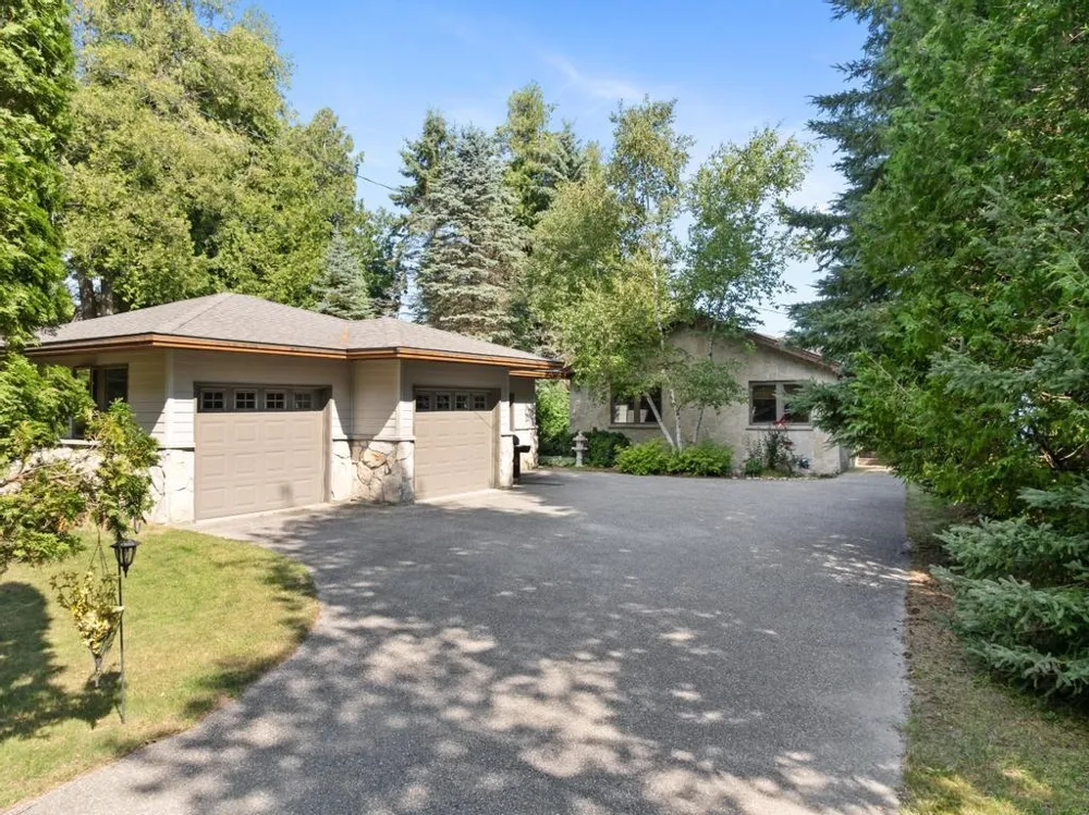 1308 Wenniway Wawatam Township, MI 49701