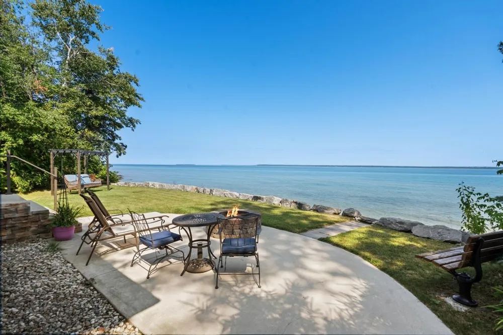 1308 Wenniway Wawatam Township, MI 49701