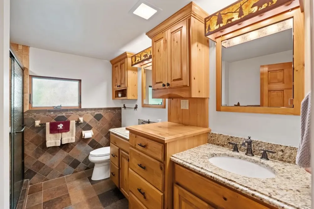 1308 Wenniway Wawatam Township, MI 49701