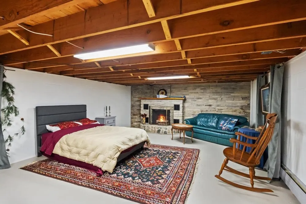 1308 Wenniway Wawatam Township, MI 49701