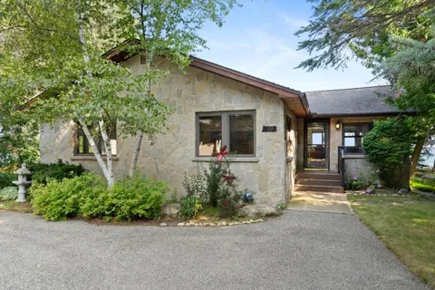 1308 Wenniway