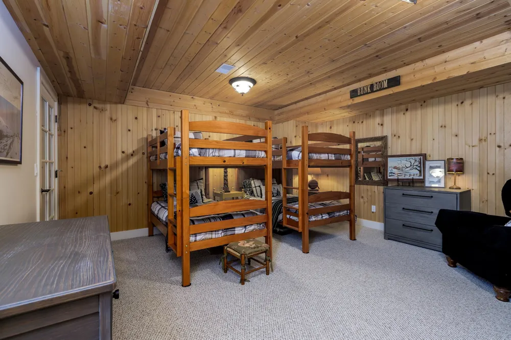 11511 Mountainwoods Drive Weldon Township, MI 49683
