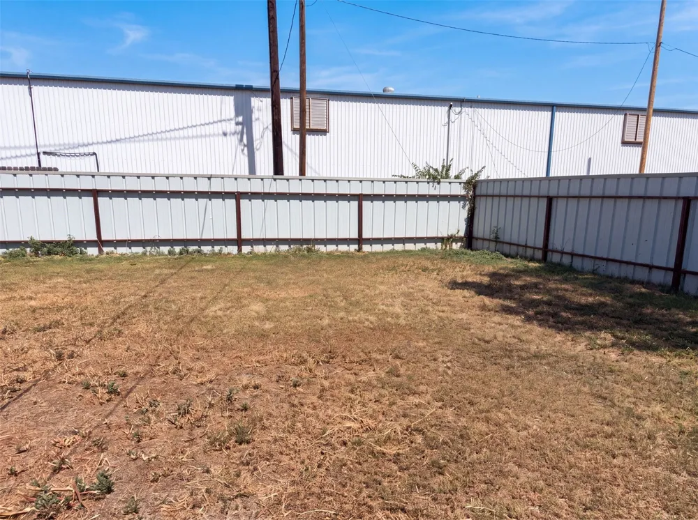 606 Cedar Street Seymour, TX 76380