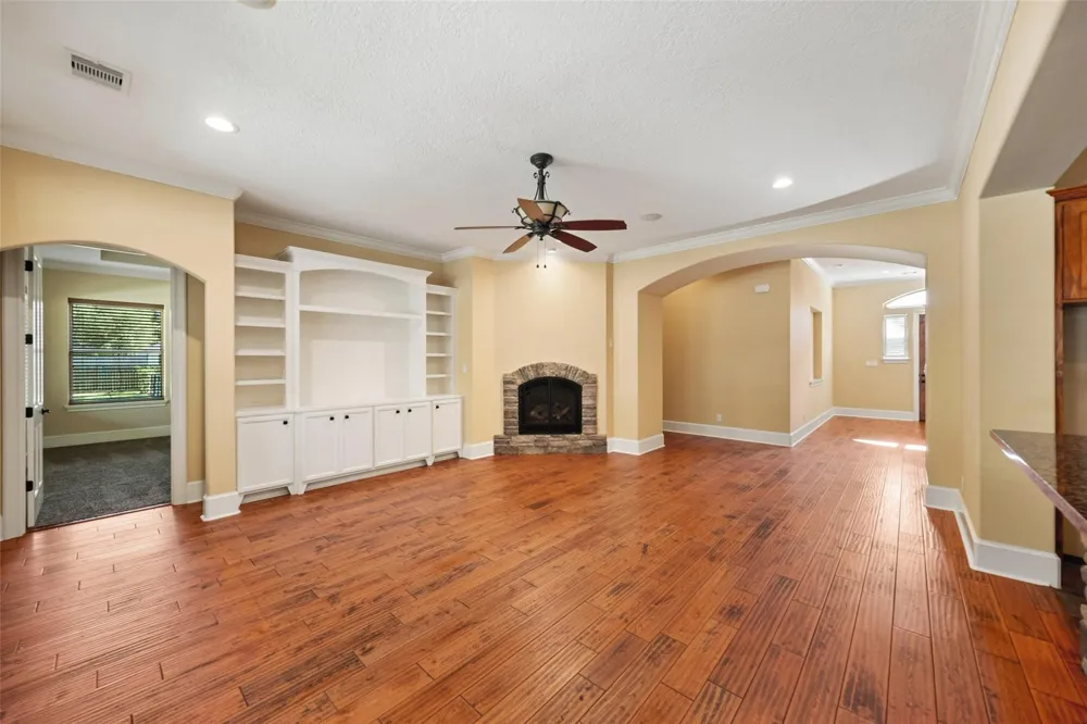 21710 Pino Lane Crosby, TX 77532