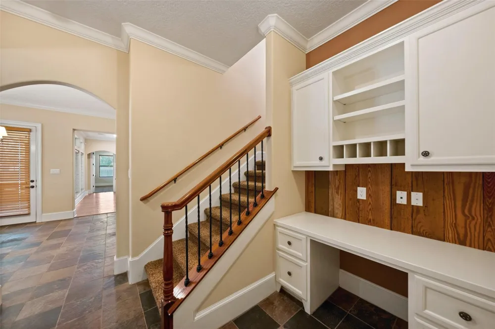 21710 Pino Lane Crosby, TX 77532