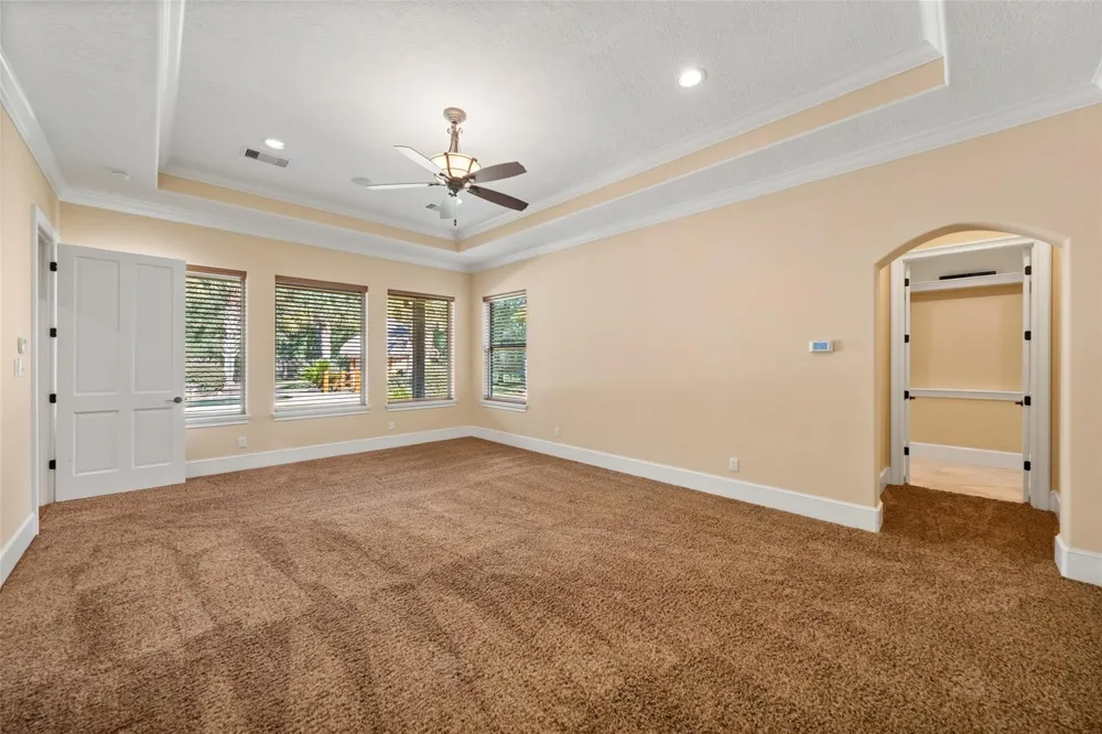 21710 Pino Lane Crosby, TX 77532