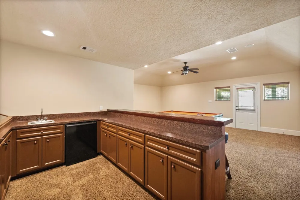 21710 Pino Lane Crosby, TX 77532