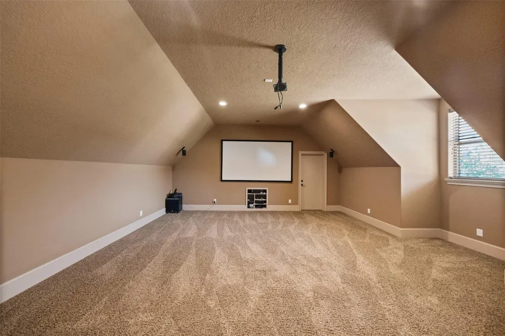 21710 Pino Lane Crosby, TX 77532