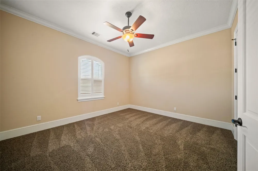 21710 Pino Lane Crosby, TX 77532