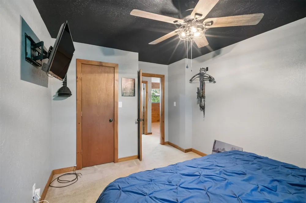 136 Oak Ridge Drive Salina, OK 74365