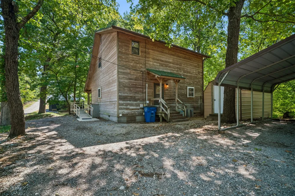 136 Oak Ridge Drive Salina, OK 74365