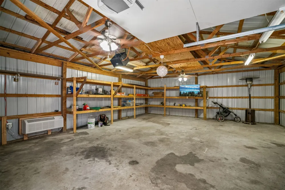 136 Oak Ridge Drive Salina, OK 74365