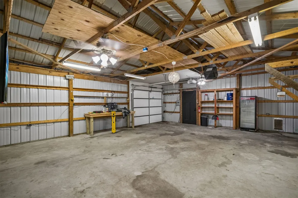 136 Oak Ridge Drive Salina, OK 74365