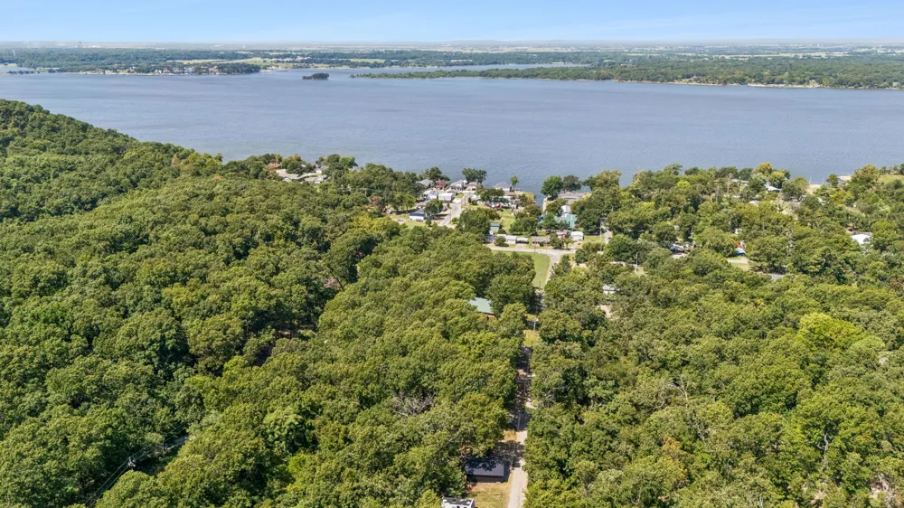 136 Oak Ridge Drive Salina, OK 74365