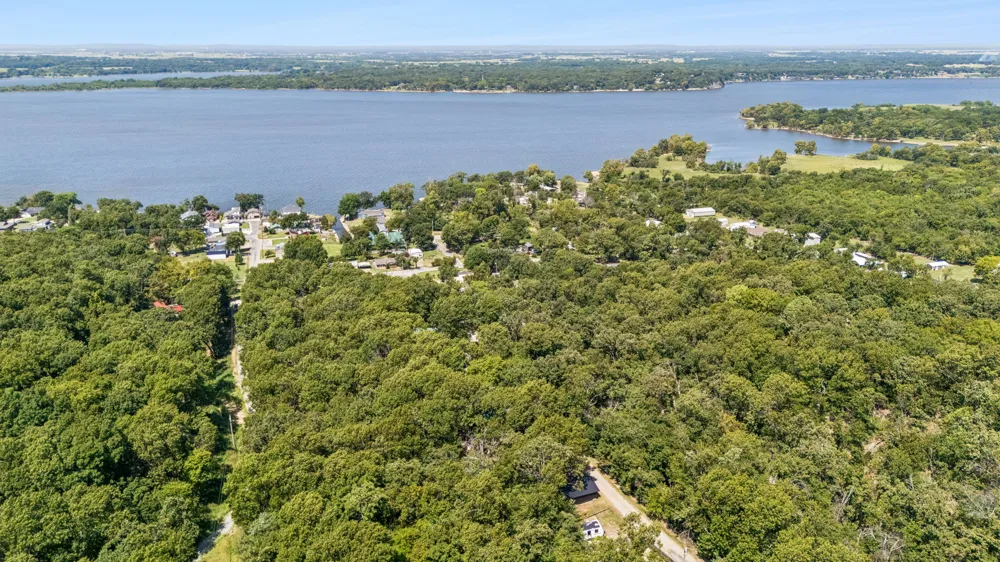 136 Oak Ridge Drive Salina, OK 74365