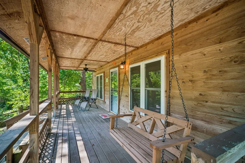 136 Oak Ridge Drive Salina, OK 74365