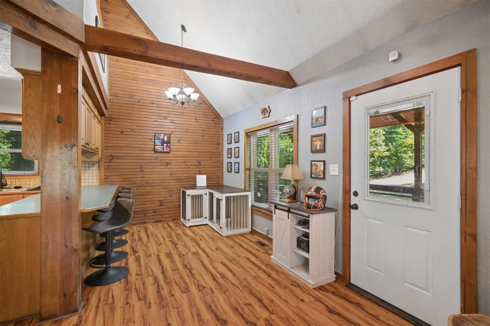 136 Oak Ridge Drive Salina, OK 74365