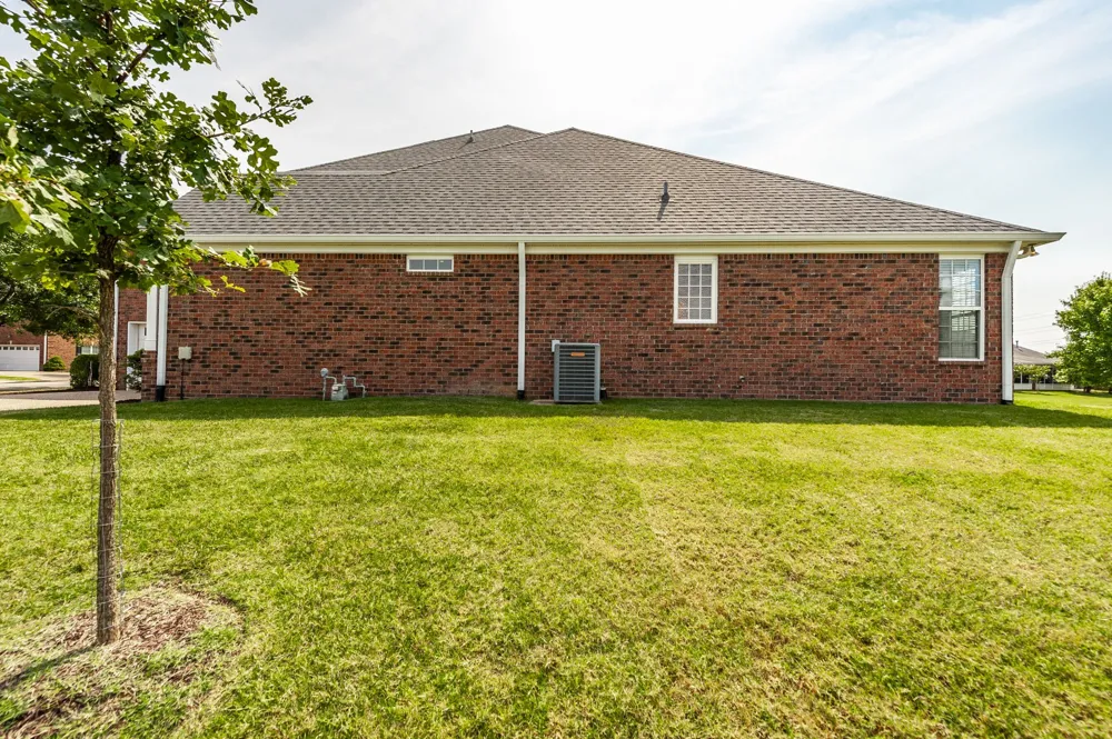 1309 Waxwing Dr Hermitage, TN 37076