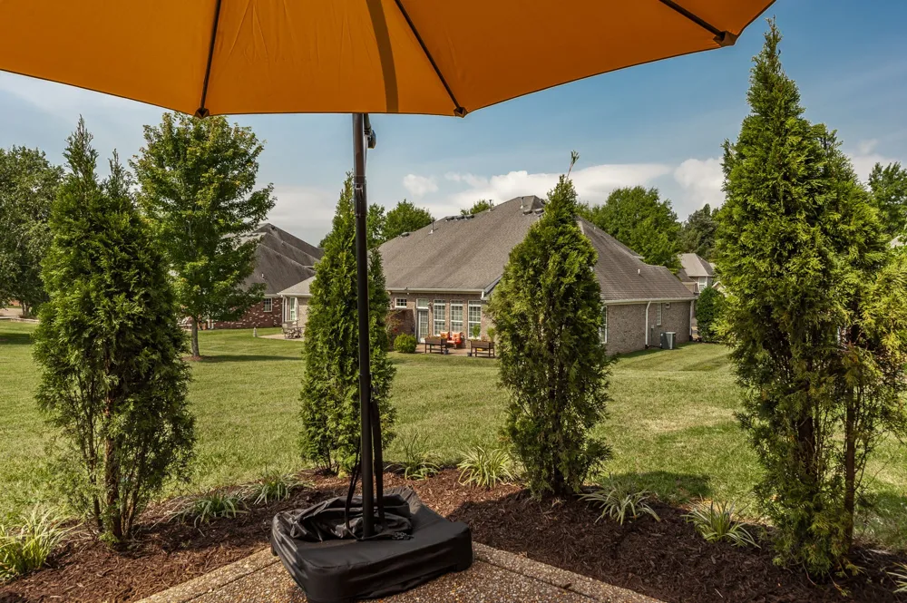 1309 Waxwing Dr Hermitage, TN 37076