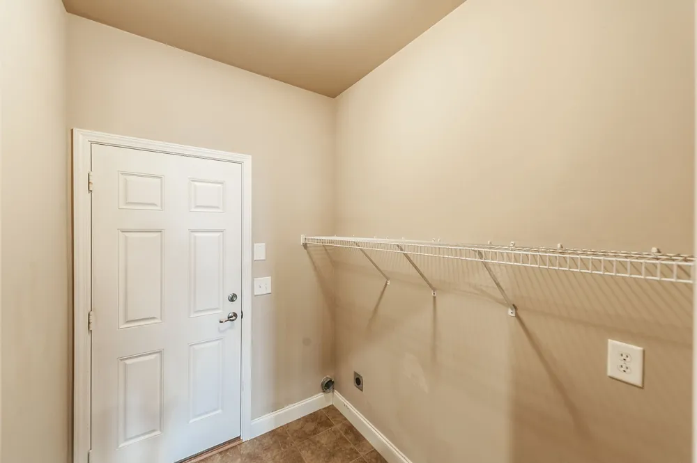 1309 Waxwing Dr Hermitage, TN 37076