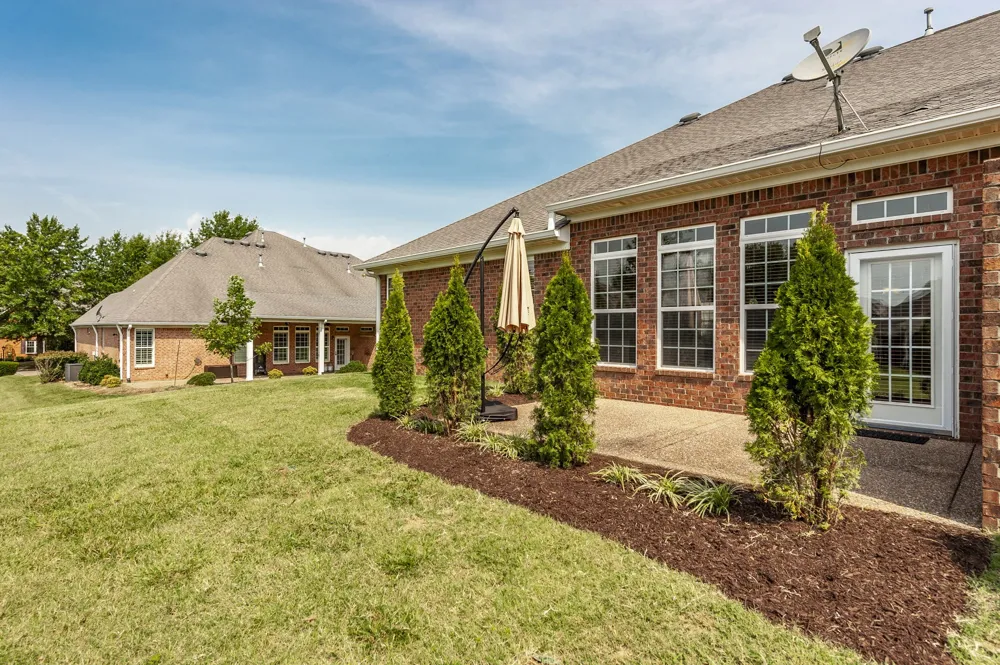 1309 Waxwing Dr Hermitage, TN 37076