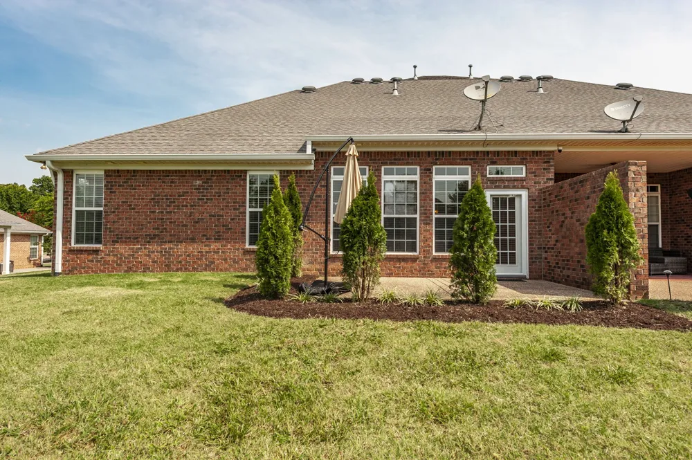1309 Waxwing Dr Hermitage, TN 37076