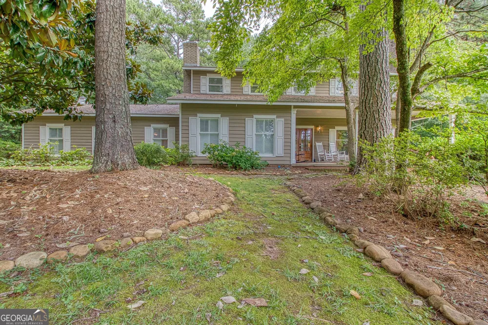 160 Sandy Lake CIR Fayetteville, GA 30214