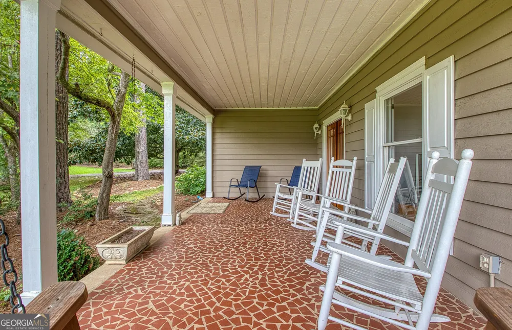 160 Sandy Lake CIR Fayetteville, GA 30214