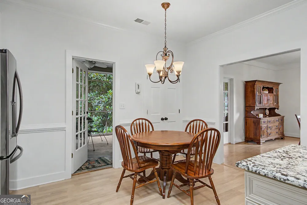 160 Sandy Lake CIR Fayetteville, GA 30214