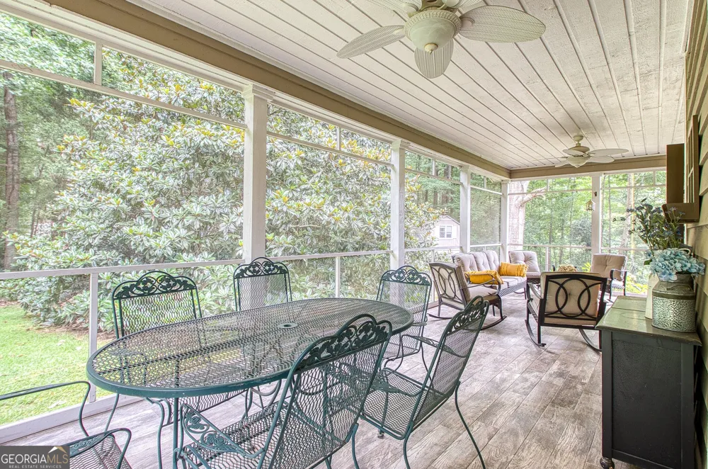 160 Sandy Lake CIR Fayetteville, GA 30214