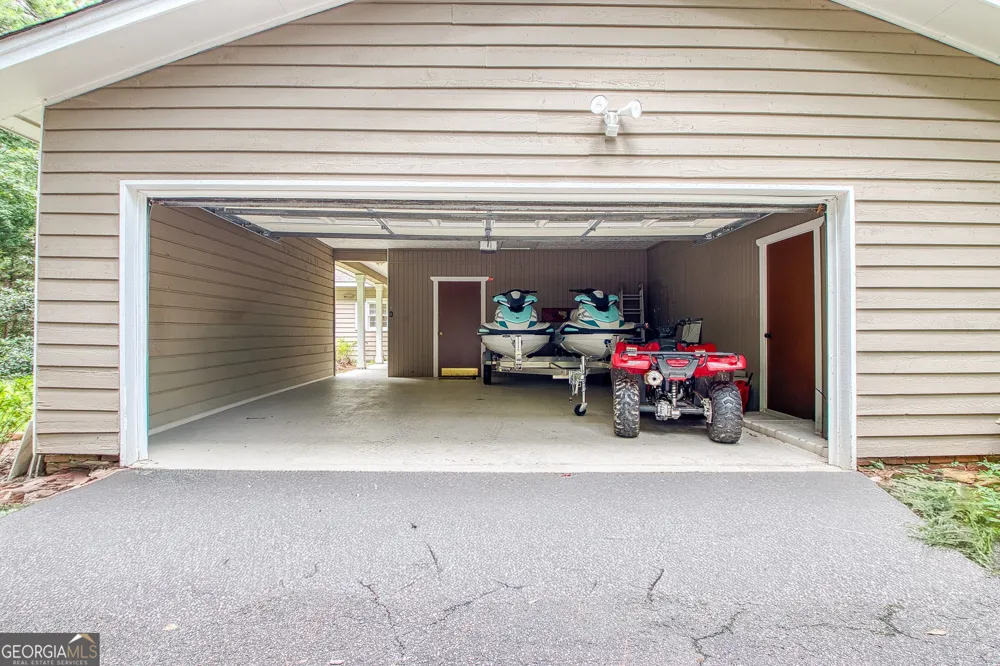 160 Sandy Lake CIR Fayetteville, GA 30214