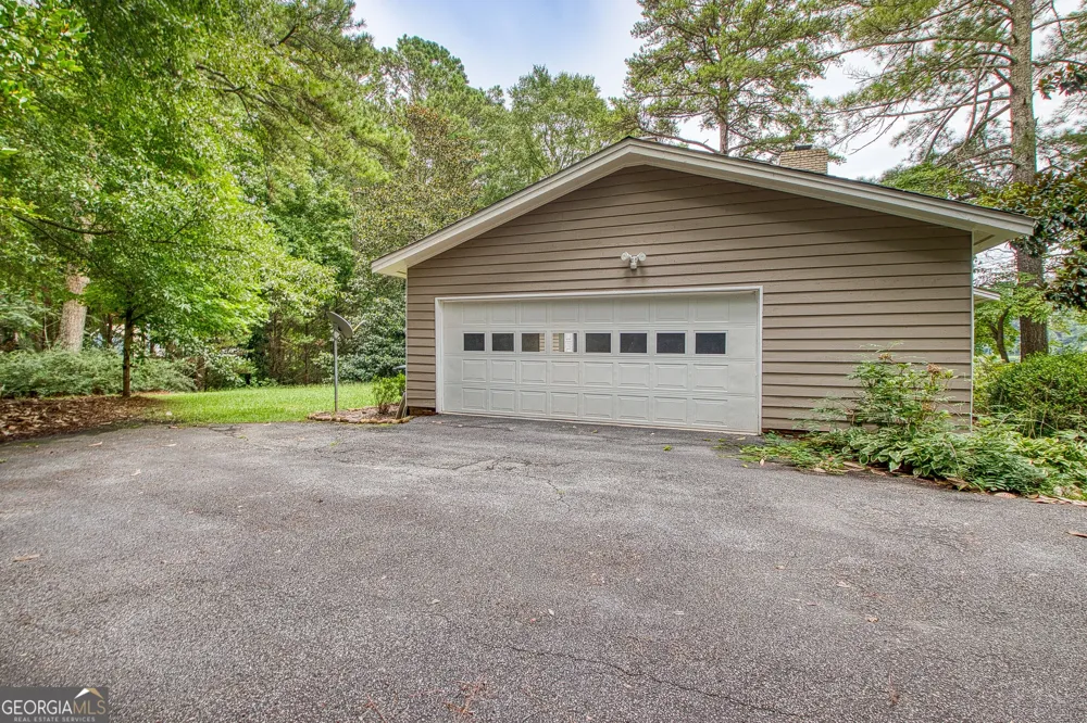 160 Sandy Lake CIR Fayetteville, GA 30214