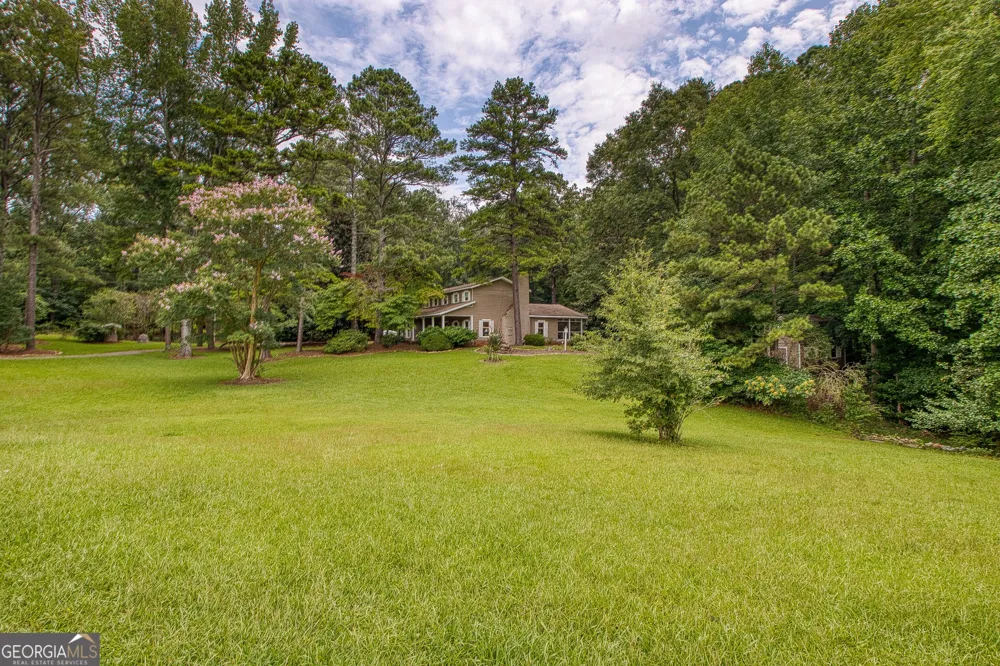 160 Sandy Lake CIR Fayetteville, GA 30214