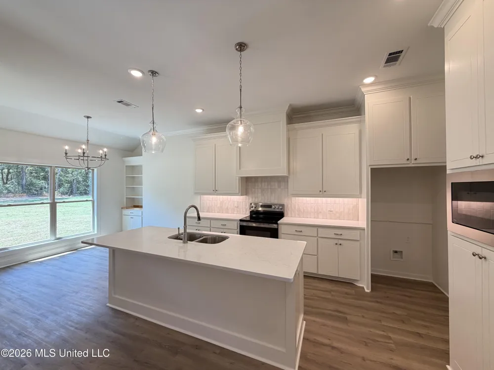 113 Newport Drive Canton, MS 39046