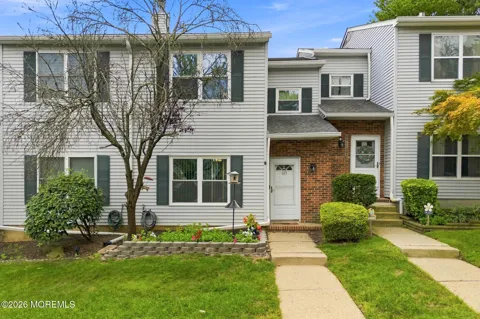 60 Hickory Court