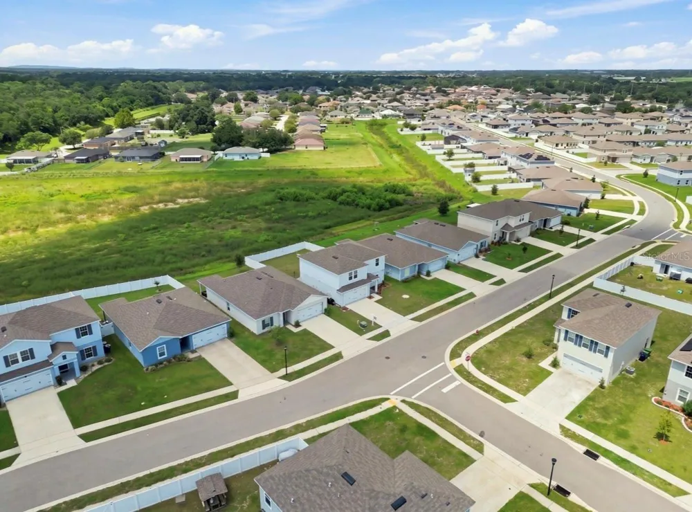 662 EAGLE LANDING BOULEVARD Winter Haven, FL 33880