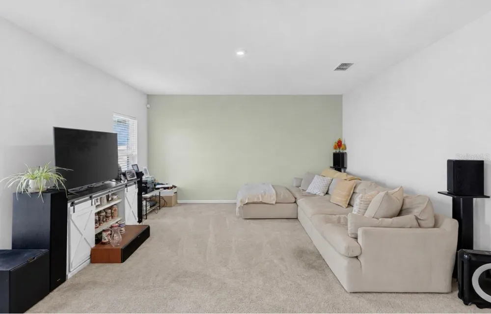 662 EAGLE LANDING BOULEVARD Winter Haven, FL 33880